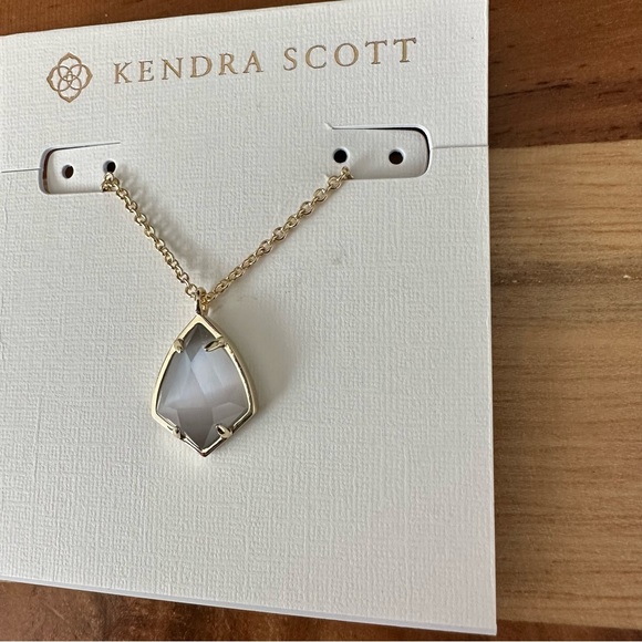 Kendra Scott Cory Gold Slate Cats Eye Necklace - Picture 3 of 3